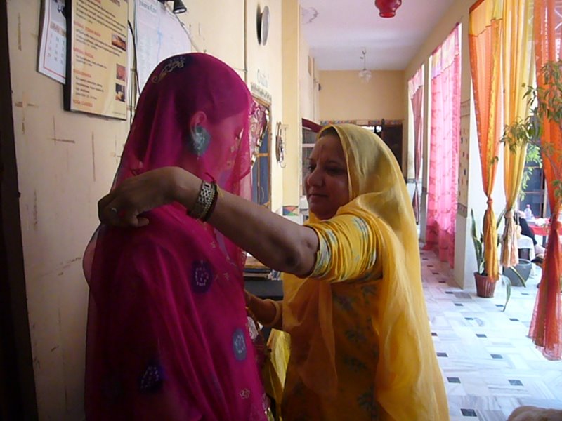 Travel - India - Rajasthan - Jodhpur - Newspaper Photoshoot - Getting Ready
